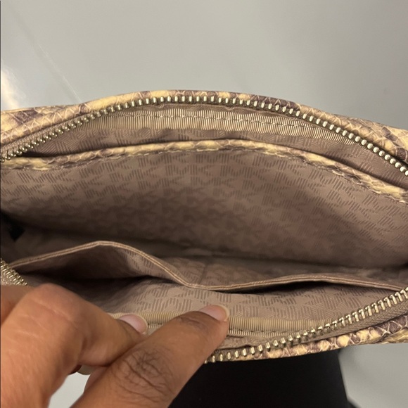 EUC Michael Kors Snake Embossed Crossbody Bag - Picture 10 of 15